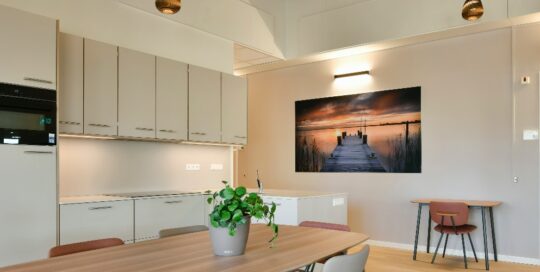 Prachtige visuals van MetroXL in keuken van woonlocatie De Waterboog