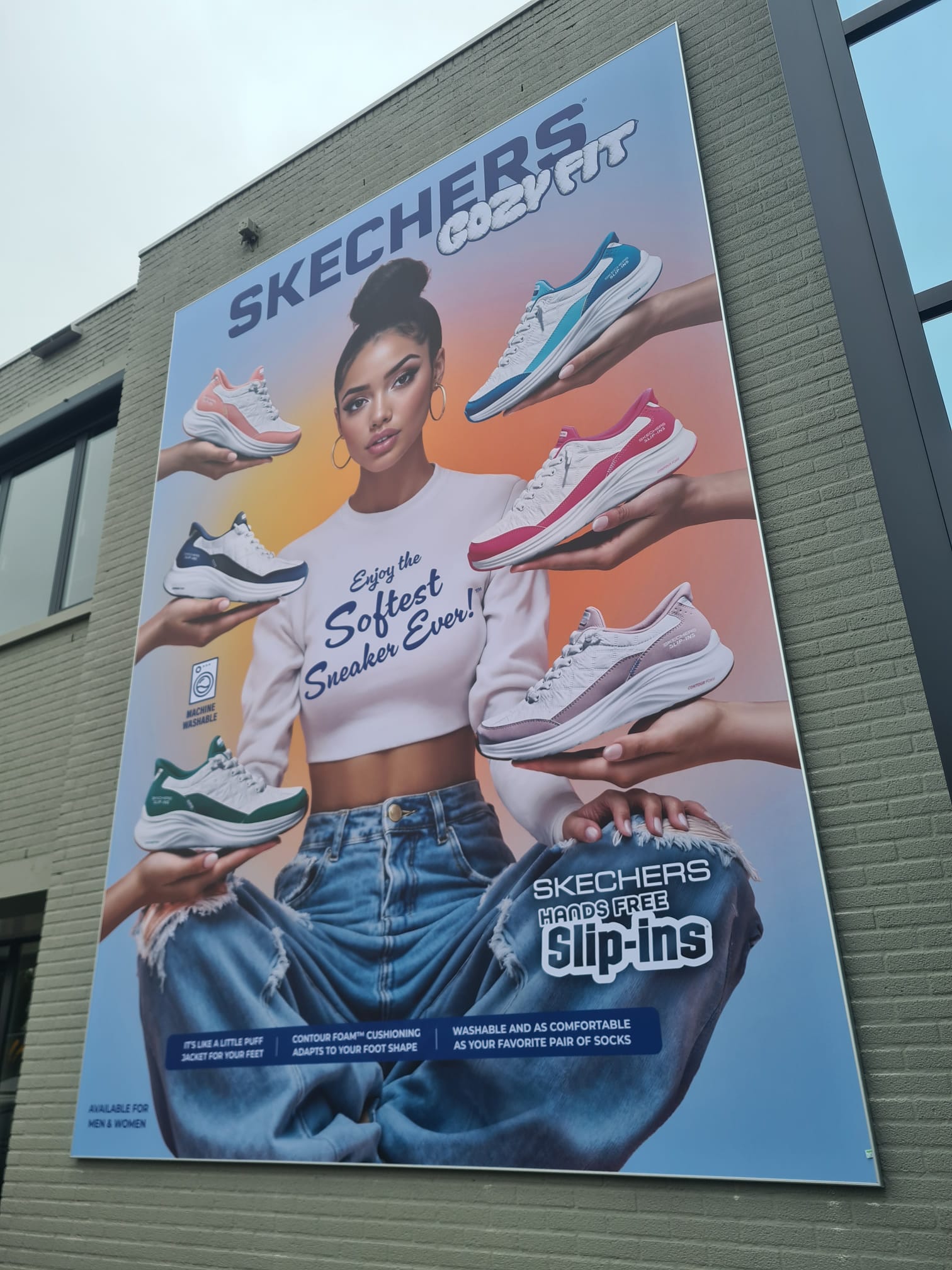 outdoor geveldoek gevel kantoor Skechers Waalwijk outdoor geveldoek gevel kantoor Skechers Waalwijk